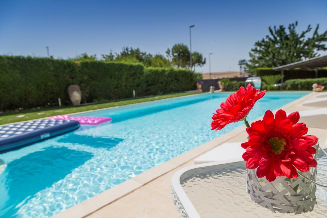 Вилла Casa Vacanze Un Tuffo Nel Blu Матера Экстерьер фото